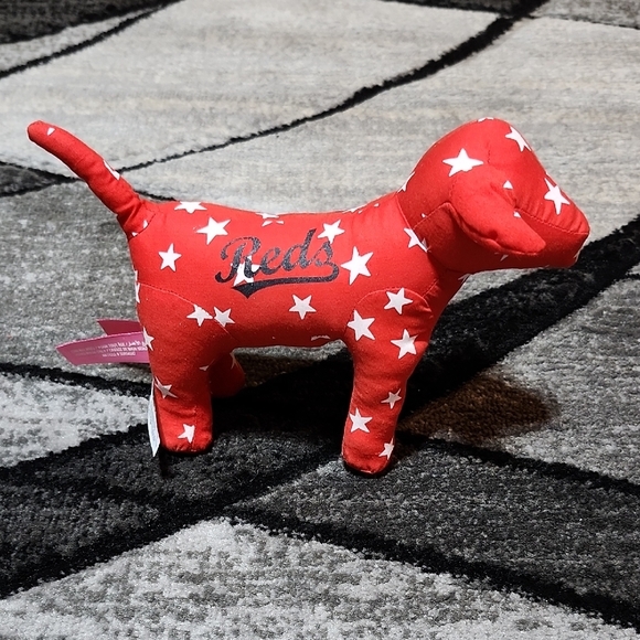 VS PINK RARE CINCINNATI REDS 2-EDITION MLB PLUSH FOREVER COLLECTIBLE DOG - Picture 1 of 13